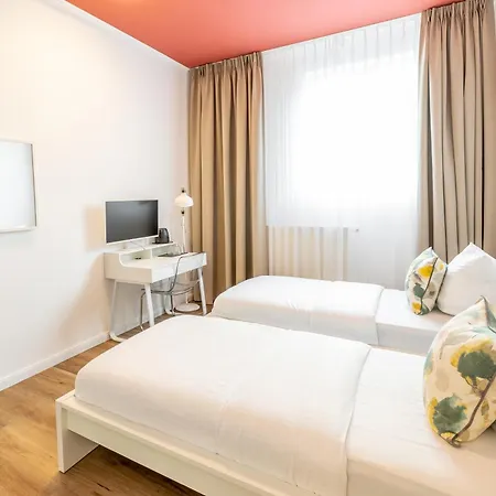 Midi Inn Parkhotel Mitte-2